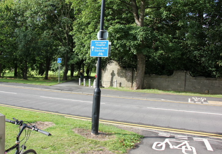 Slingsby Walk, Wetherby Road crossing