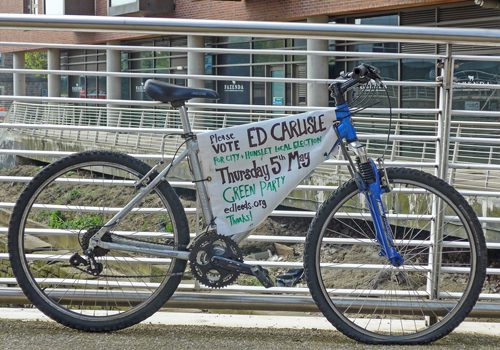 Vote Bike, by Tim Green, Licence CC BY 2.0