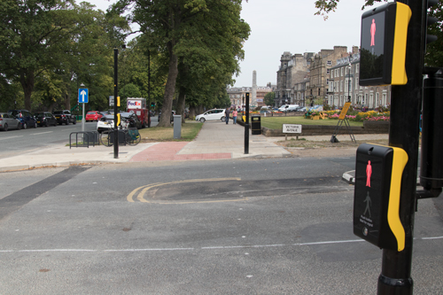 ATF2 Victoria Avenue Review New light-controlled pedestrian crossing on Victoria Avenue