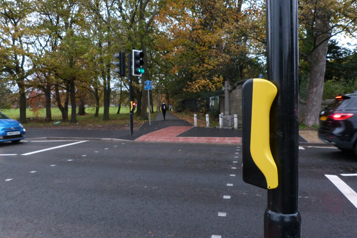 Toucan crossing of Wetherby Road